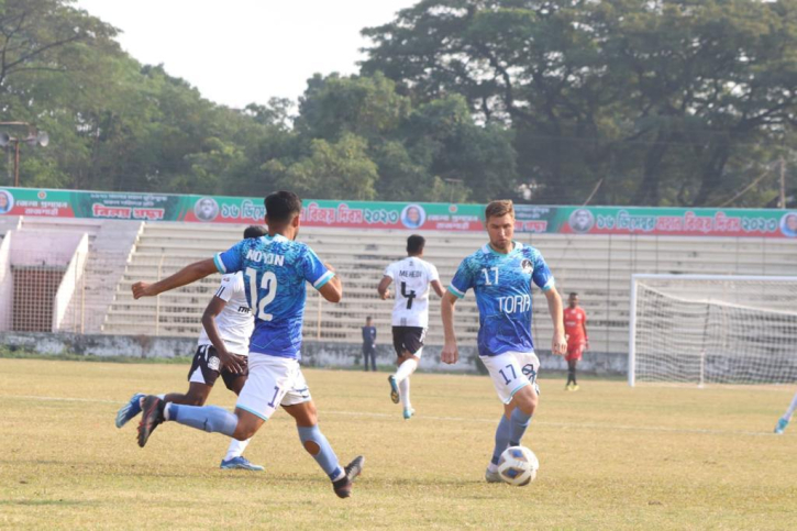 Emmanuel gives Mohammedan a good start